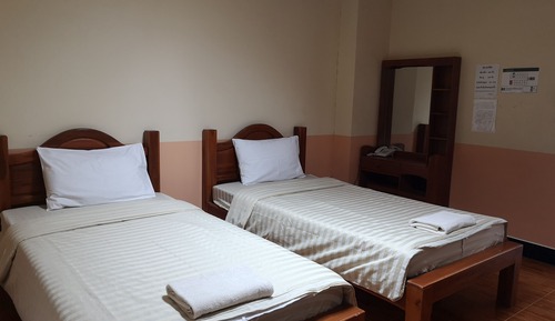 Habitación estándar con 2 camas individuales