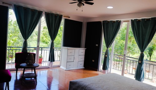 Habitación básica, 1 cama de matrimonio, vistas a la montaña