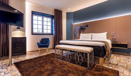 Habitación superior, 1 cama de matrimonio grande con sofá cama