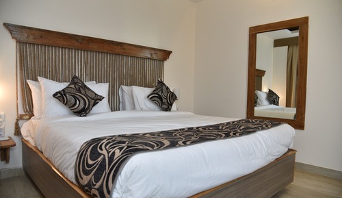 Habitación Deluxe, 1 cama de matrimonio grande, no fumadores, vistas a la ciudad