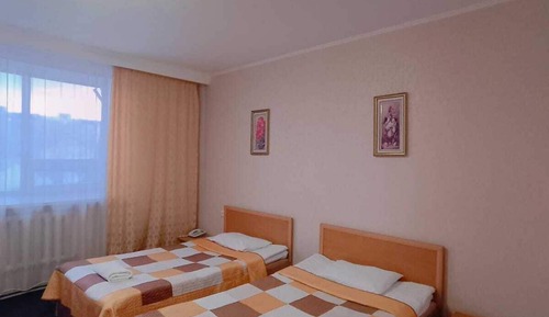 Habitación con 2 camas individuales