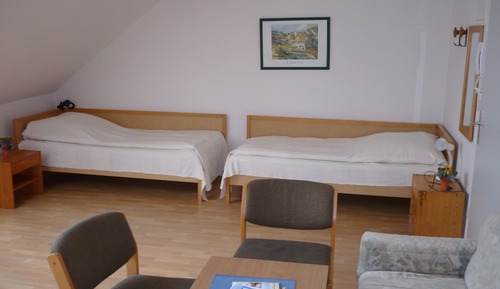 Habitación cuádruple, cocina básica