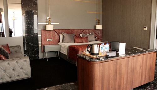 Suite Deluxe, 1 cama de matrimonio, bañera de hidromasaje