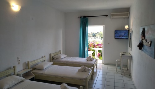 Habitación triple clásica, vistas al mar