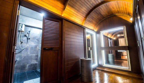 3 Bedrooms Family Villa