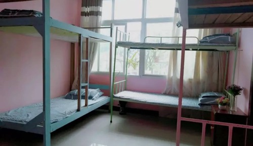 Dormitorio compartido estándar