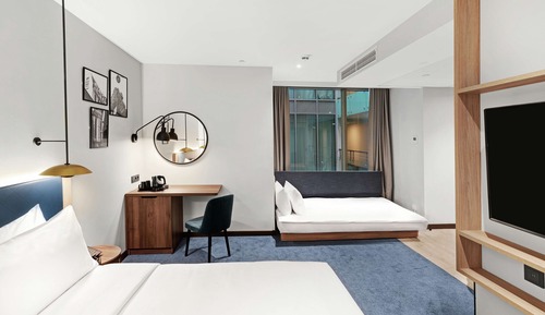 Habitación familiar, 1 cama de matrimonio grande con sofá cama (Atrium View)