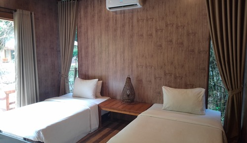 Habitación Deluxe con 1 cama doble o 2 individuales, no fumadores, vistas al jardín
