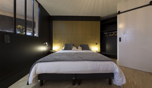 Apartamento, baño privado (Eléonore)