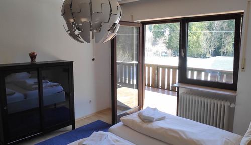 Apartamento familiar, 3 habitaciones, no fumadores, vistas a la colina