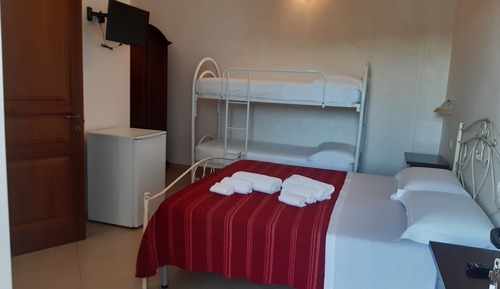 Habitación cuádruple, vistas al jardín