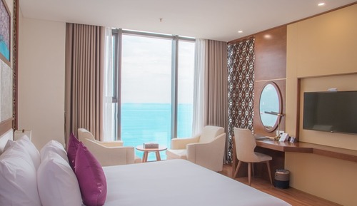 Habitación triple Premier, frente al mar (Afternoon Tea Per Stay)