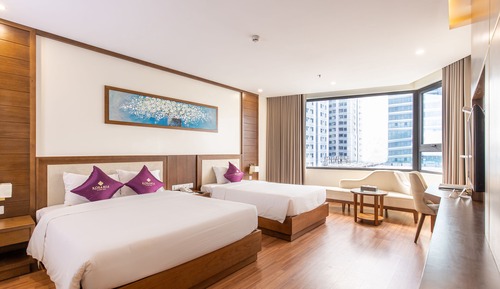 Habitación triple Grand, vistas parciales al mar (Afternoon Tea Per Stay)