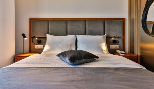 Habitación estándar con 1 cama doble o 2 individuales, vistas a la ciudad