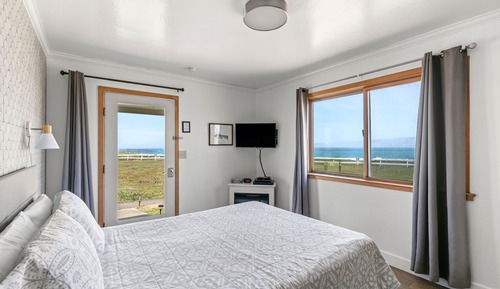 Habitación romántica, 1 cama de matrimonio, chimenea, vistas al mar (No Pets Allowed)