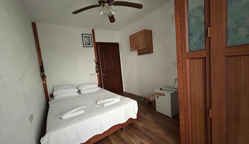 Habitación básica doble, 1 habitación, balcón