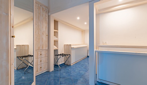 Habitación cuádruple Confort, varias camas, en la zona del patio
