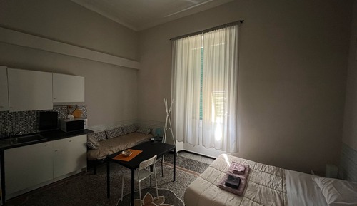 Habitación triple clásica, baño compartido