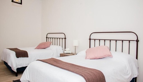 Habitación familiar, 2 camas de matrimonio, no fumadores