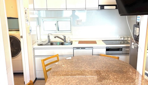 Habitación, baño privado (#201, max 6 Guests, with Kitchenette)