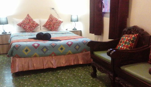 Deluxe Family Room 