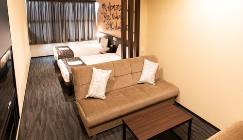 Moderate Twin Western-style Room