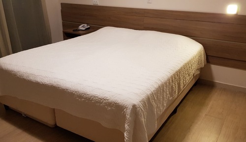 Habitación de lujo con 1 cama doble o 2 individuales, vistas a la piscina