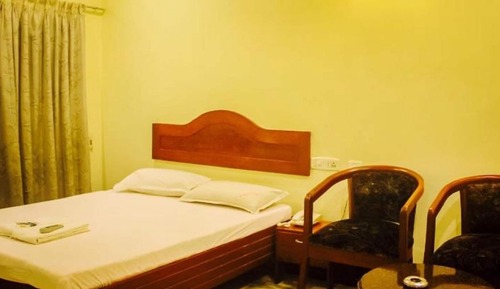 Habitación Deluxe doble, 1 cama de matrimonio grande, accesible para personas con discapacidad