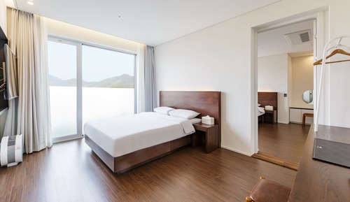 Suite familiar (Cove)