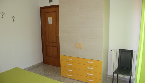 Habitación triple, baño privado (Rossa)
