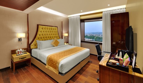Habitación superior, 1 cama de matrimonio grande, no fumadores, vistas a la ciudad