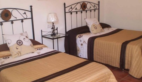 Habitación con 1 cama doble o 2 individuales