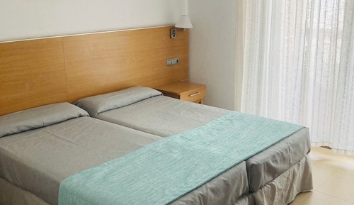 Habitación con 1 cama doble o 2 individuales