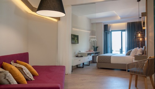 Habitación superior con 1 cama doble o 2 individuales