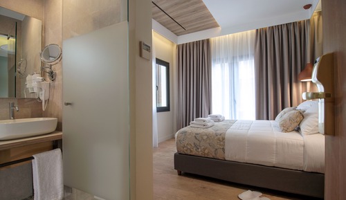 Habitación City con 1 cama doble o 2 individuales, vistas a la ciudad