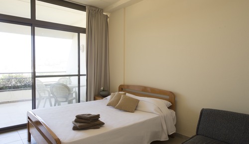 Estudio (Apartment)
