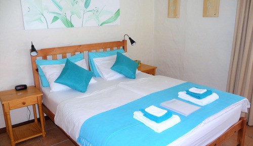 Habitación Confort doble, frigorífico, junto a la piscina