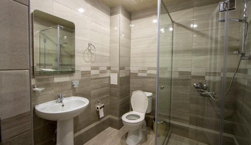 Habitación estándar con 1 cama doble o 2 individuales