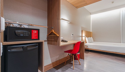 Quarto casal standard, Acessível