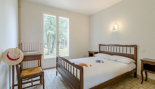 Habitación, varias camas, 2 baños