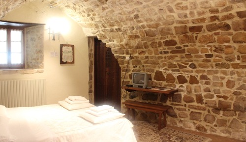 Classic Double Room, Private Bathroom, Ground Floor