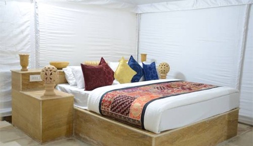 Luxury Tent (AC)