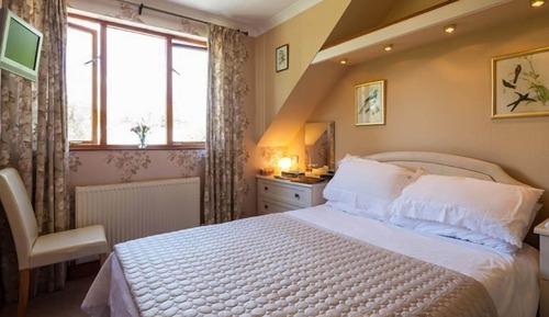 Deluxe Family Suite