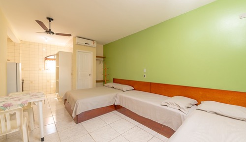 Habitación cuádruple (Ar Condicionado)