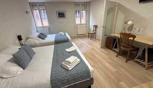 Habitación cuádruple estándar, 2 camas dobles, no fumadores