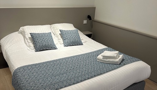 Habitación Confort doble, 1 cama de matrimonio, no fumadores