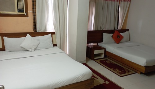 Habitación familiar con 1 cama doble o 2 individuales