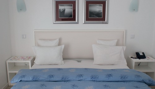Habitación superior con 1 cama doble o 2 individuales