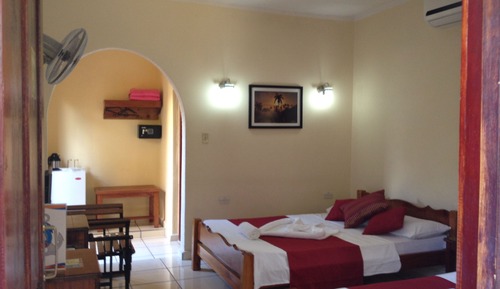 Habitación cuádruple clásica, 2 camas de matrimonio, fumadores