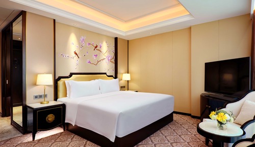 Superior King Room